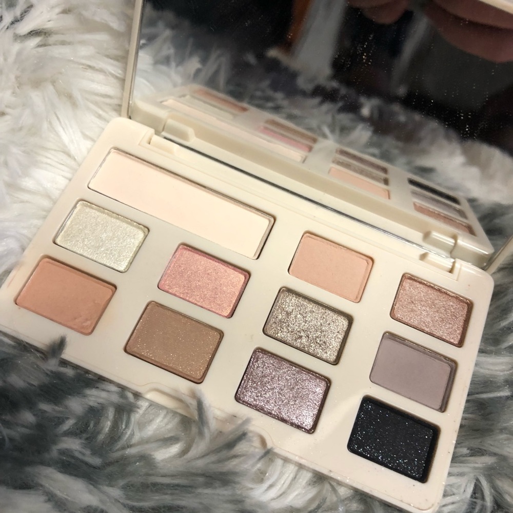 Too Faced White Chocolate Chip Palette!🌟